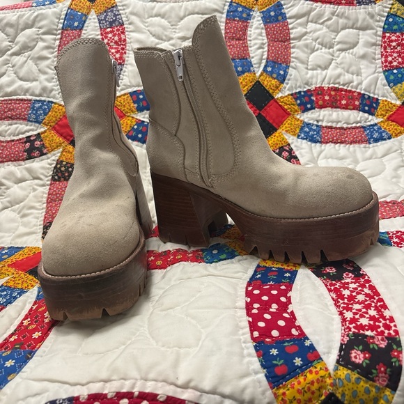 Jeffery Campbell x Free People Quavo Platform boots in bone size 8 - Picture 3 of 5